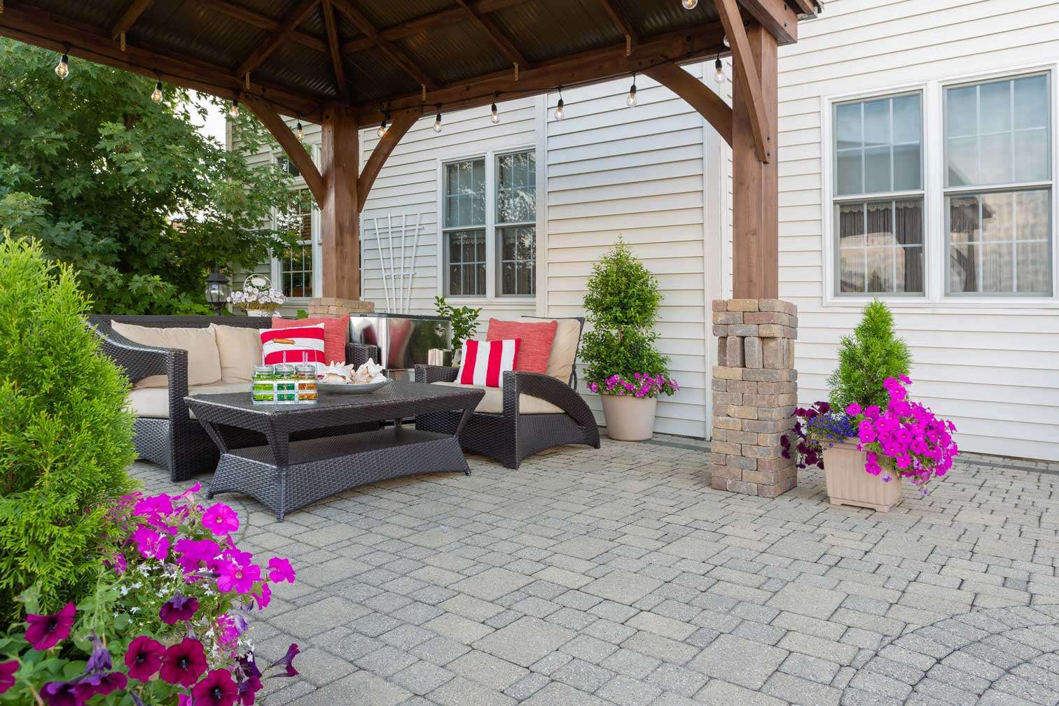 Laughter Family Hardscapes outdoor living project